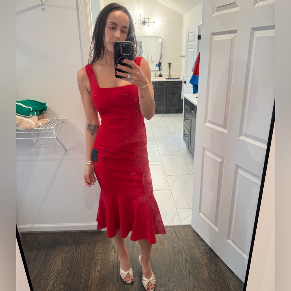Lulu's Vibrant Red Midi Mermaid Dress NWT